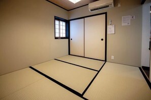 Room - Rakuzen Kyoto – Entire Traditional Home, Perfect for Group & Family Stays! (Kyoto)