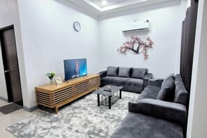 Room - We House - Hangdong 2 (Hang Dong)