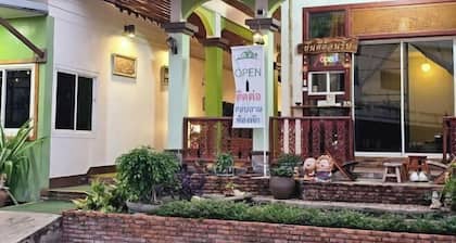 Khunnampheung Apartment