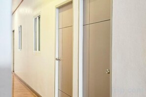 Unclassified image, 4 of 16, button - Khunnampheung Apartment (Sakon Nakhon)