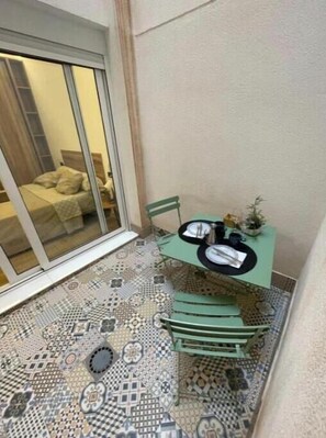 2 bedrooms, iron/ironing board, free WiFi, bed sheets - Alicante City Suite 1 (Alicante (Alacant))