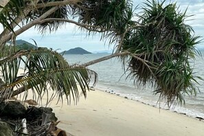 Room - Blooming Village by Aforetime (Koh Samui)