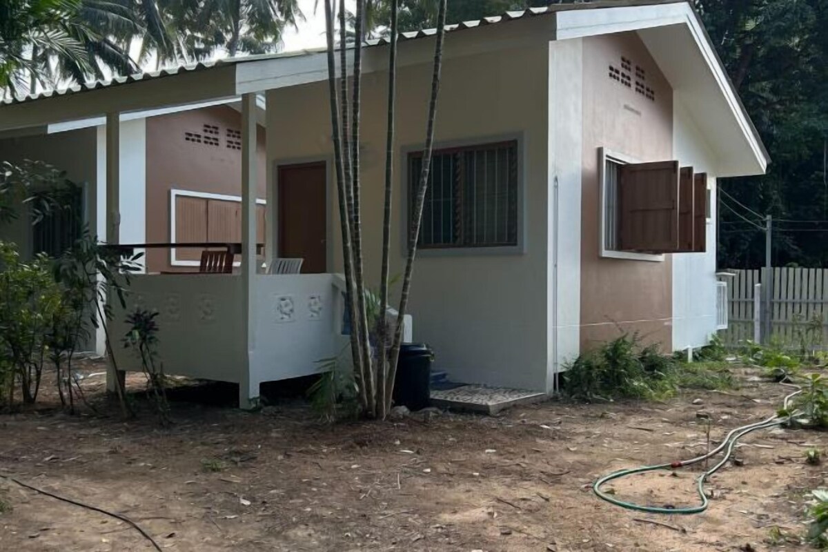 One Bedroom Bungalow 2