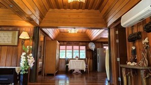 Gambar tidak terklasifikasi, 2 dari 189, tombol