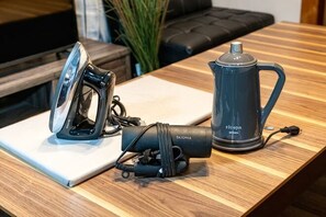 Coffee and/or coffee maker - 8 min by train from Ikebukuro Station, 18 min from Shinjuku Station (Tokyo)
