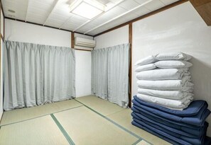 Room - 8 min by train from Ikebukuro Station, 18 min from Shinjuku Station (Tokyo)