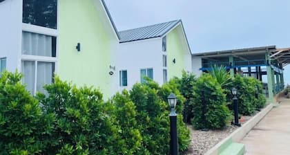 Luciano Homestay