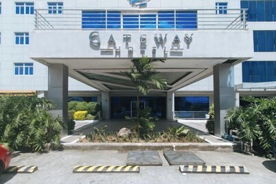 Iloilo Gateway Hotel and Suites by RedDoorz