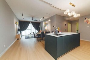 Interior - Mosaic PokeNest Theme 3BR Bathtub Midvalley (Johor Bahru)