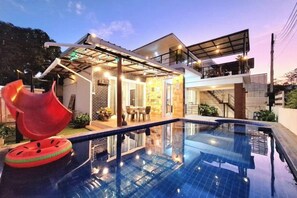 รูปภาพที่ไม่ได้จัดประเภท, 4 จาก 17, ปุ่ม