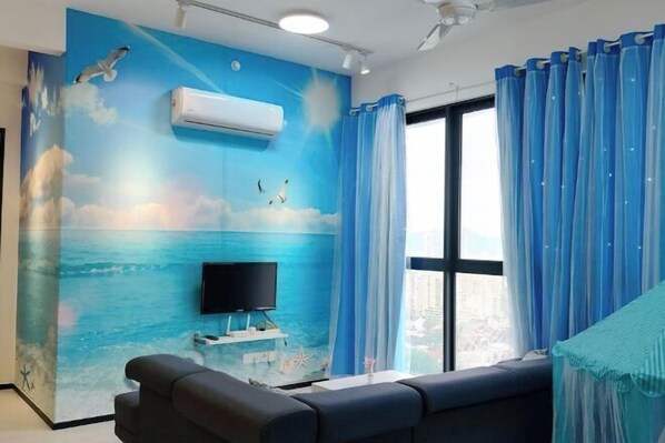 Living area - Ocean Home@Urban Suites@3BR@10+2 Pax (Jelutong)