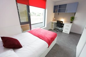 Studio, Non Smoking | Blackout drapes, free WiFi