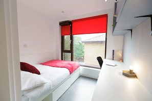 Single Room, Non Smoking | Blackout curtains, free WiFi - Student Only New Cross (London)