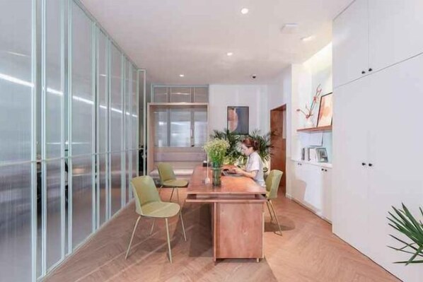 Dining - Express by M Village Dien Bien Phu Q3 (Ho Chi Minh City)