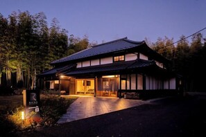 Exterior - RICKA KATSUURA (Katsuura)