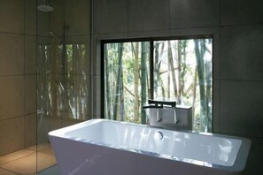 Bathroom - RICKA KATSUURA (Katsuura)