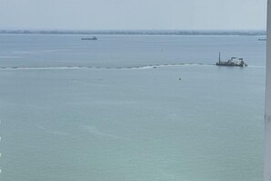 View from property - HappySty in George Town Amazing sea view (George Town)