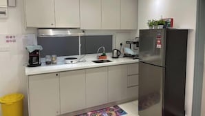 Private kitchen - Elevated Cozy Homestay @Heart of Sri Petaling 3R3B (Kuala Lumpur)