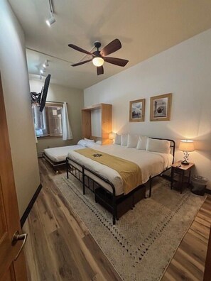 1 habitación, tabla de planchar con plancha, internet y ropa de cama 