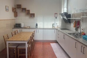 Unclassified image, 3 of 10, button - HaoBo porto center (Porto)