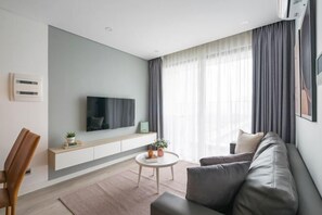 Room - Romantic Apartment in Vinhomes Dcapitale (Hanoi)