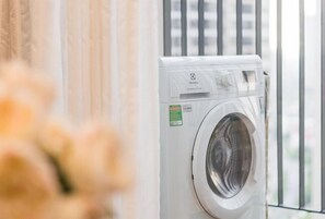 Room - Romantic Apartment in Vinhomes Dcapitale (Hanoi)