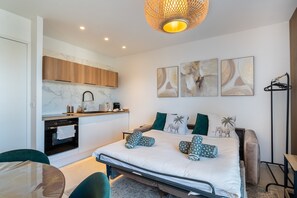 1 bedroom, iron/ironing board, WiFi, bed sheets