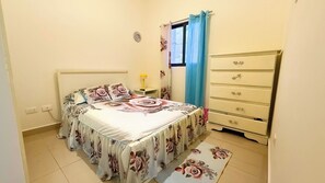 1 bedroom, iron/ironing board, Internet, bed sheets