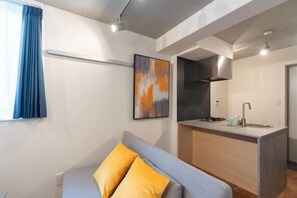 Room - Apiche Oji (Tokyo)