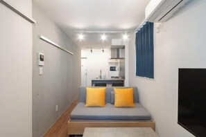 Room - Apiche Oji (Tokyo)