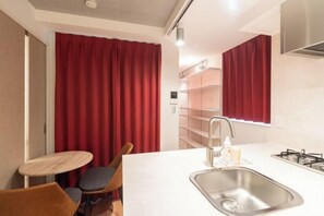 Room - Apiche Oji (Tokyo)