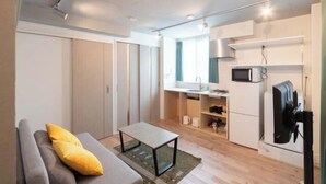 Room - Apiche Oji (Tokyo)