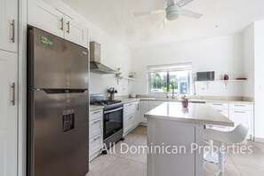 Villa, 3 Bedrooms, Accessible, Smoking | Interior