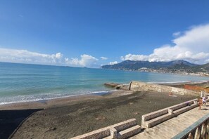 Unclassified image, 2 of 18, button - Amalfi coast apartment (Salerno)