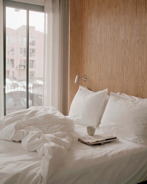 房內夾萬、手提電腦工作空間、熨斗/熨衫板、免費 Wi-Fi