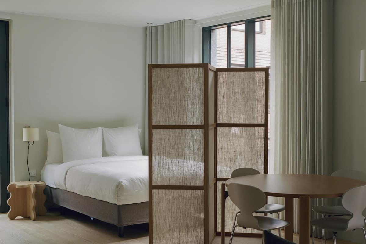 Family studio apartment | Down comforters, in-room safe, individually decorated