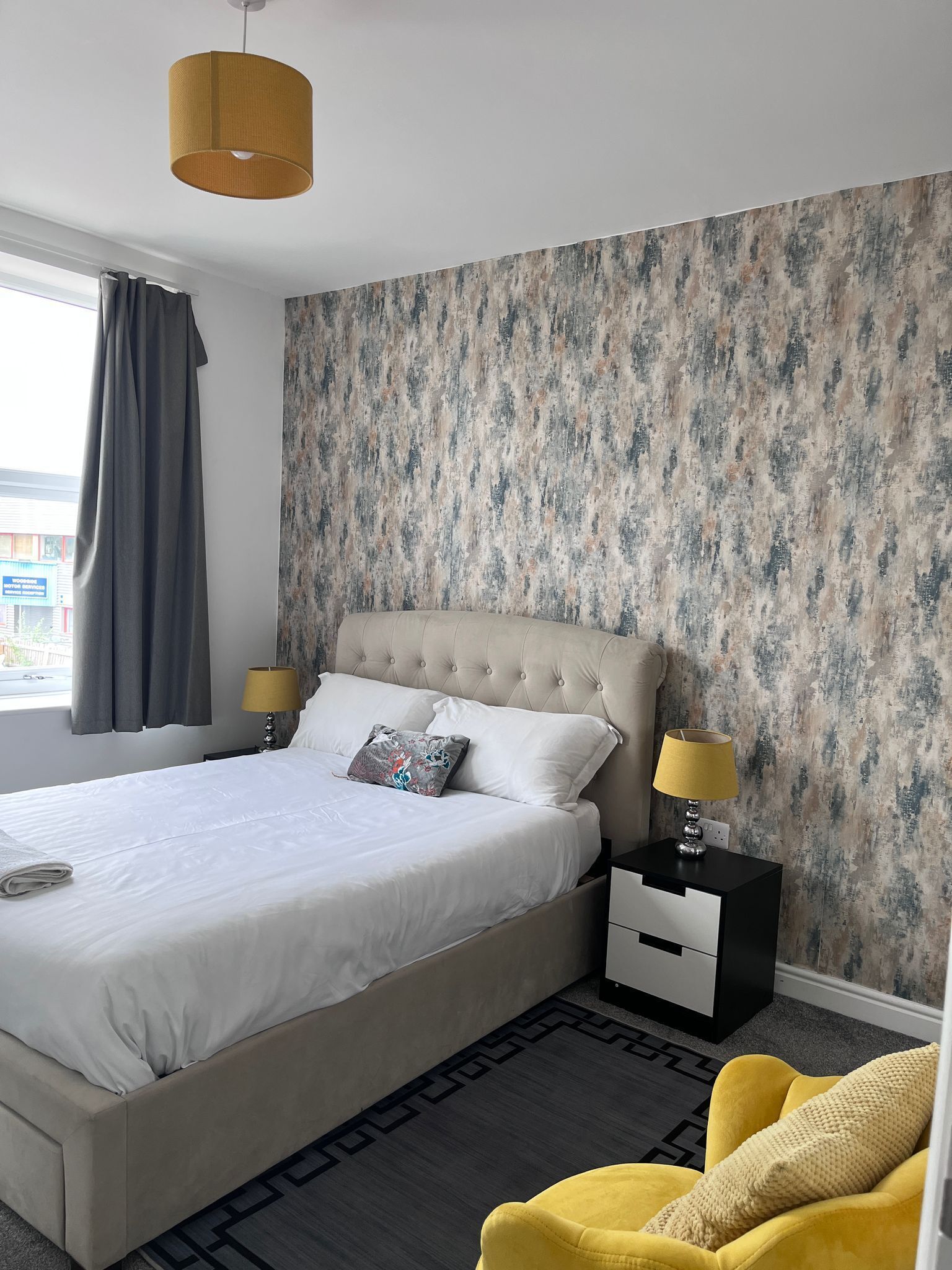 2 多间卧室、熨斗/熨衣板、WiFi、床单