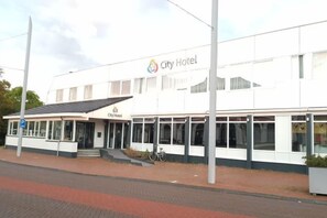 Unclassified image, 4 of 20, button - City Hotel Winschoten (Winschoten)