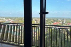 Room - Cool Breeze-Serin West Tagaytay 1-bedrooom Condo (Tagaytay)