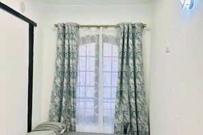 Interior - Apparently Eiffel Tower - La Motte Picquet Grenelle (Paris)