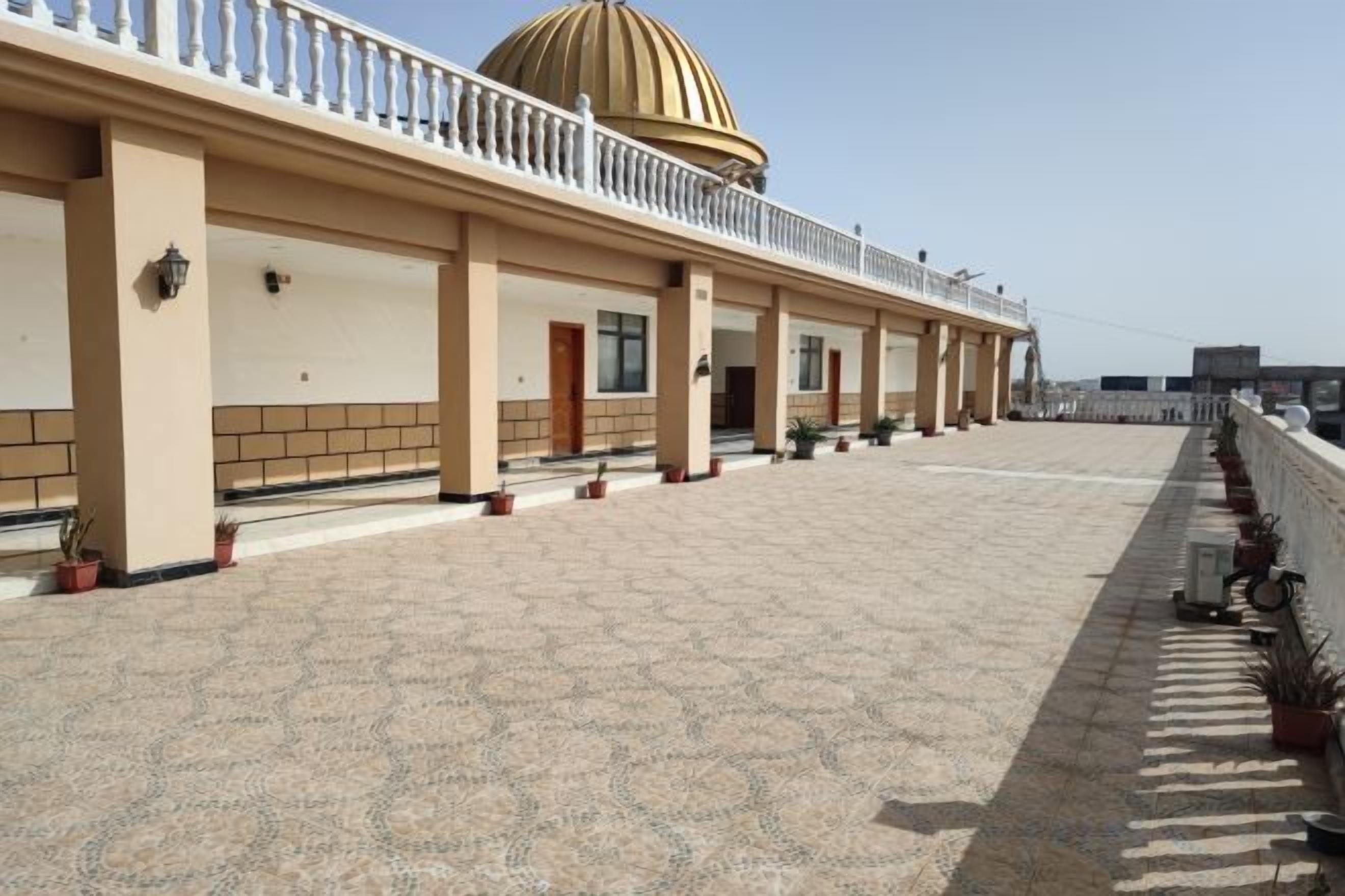 المنطقة المحيطة بالمنشأة