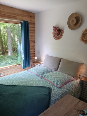 1 bedroom, WiFi, bed sheets - Chalet Hibou (Champclause)