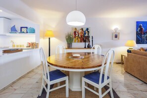 Dining - North Star Villa (Almancil)