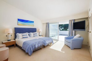 3 bedrooms, iron/ironing board, free WiFi, bed sheets - North Star Villa (Almancil)