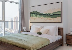Appartement Confort, cuisine, vue sur la ville | Fer et planche à repasser, accès au Wi-Fi (inclus)