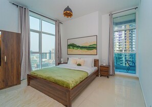 Leilighet – comfort, kjøkken, byutsikt | Strykejern/-brett og wi-fi (inkludert)