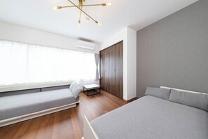 Cribs/infant beds - Kosumosu (Tokyo)