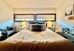 Condo, Multiple Beds, Balcony, Mountain View (The Retreat #6) | 2 bedrooms, individually decorated, individually furnished