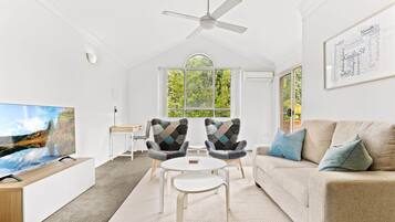 Apartment | Living area