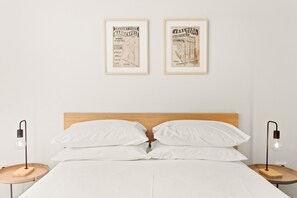 Apartment | 2 bedrooms, laptop workspace, iron/ironing board, bed sheets - Pristine 2-bed Near Marrickville Village (Sydney)